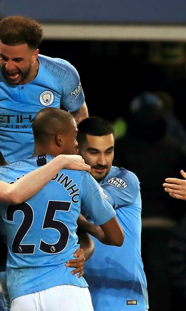 Man City goes top of EPL after beating Everton 2-0